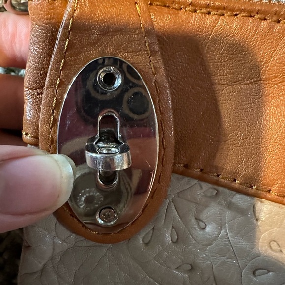 Vera Pelle Tan and Cream Crossbody Genuine Leather Bag - Picture 4 of 10